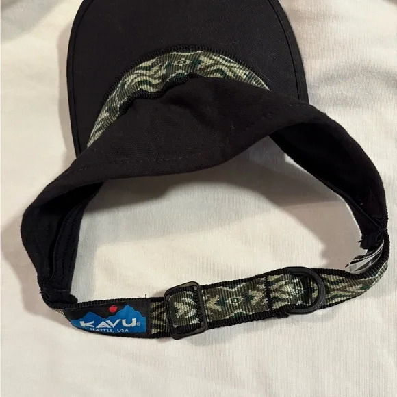 Kavu Black and Green Patterned Adjustable Strapvisor - Picture 2 of 4